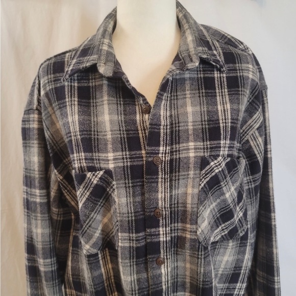 St. John’s Bay plaid flannel button down shacket   Sz Large - Picture 5 of 9